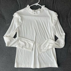 Long sleeved ruffled collar ribbed shirt